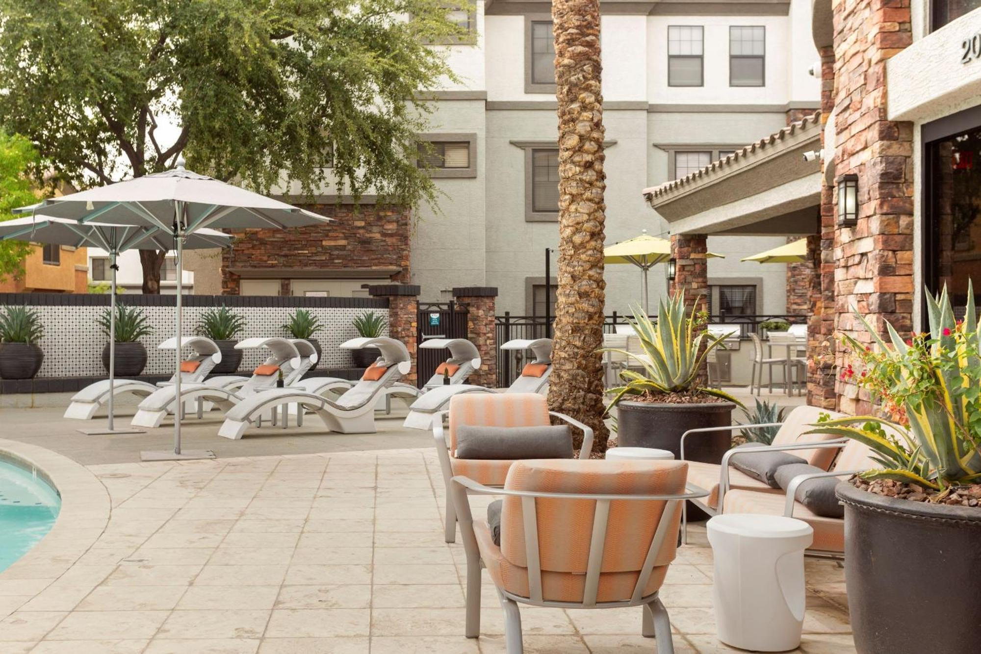 Cozysuites Glendale By The Stadium W Pool! 11 エクステリア 写真