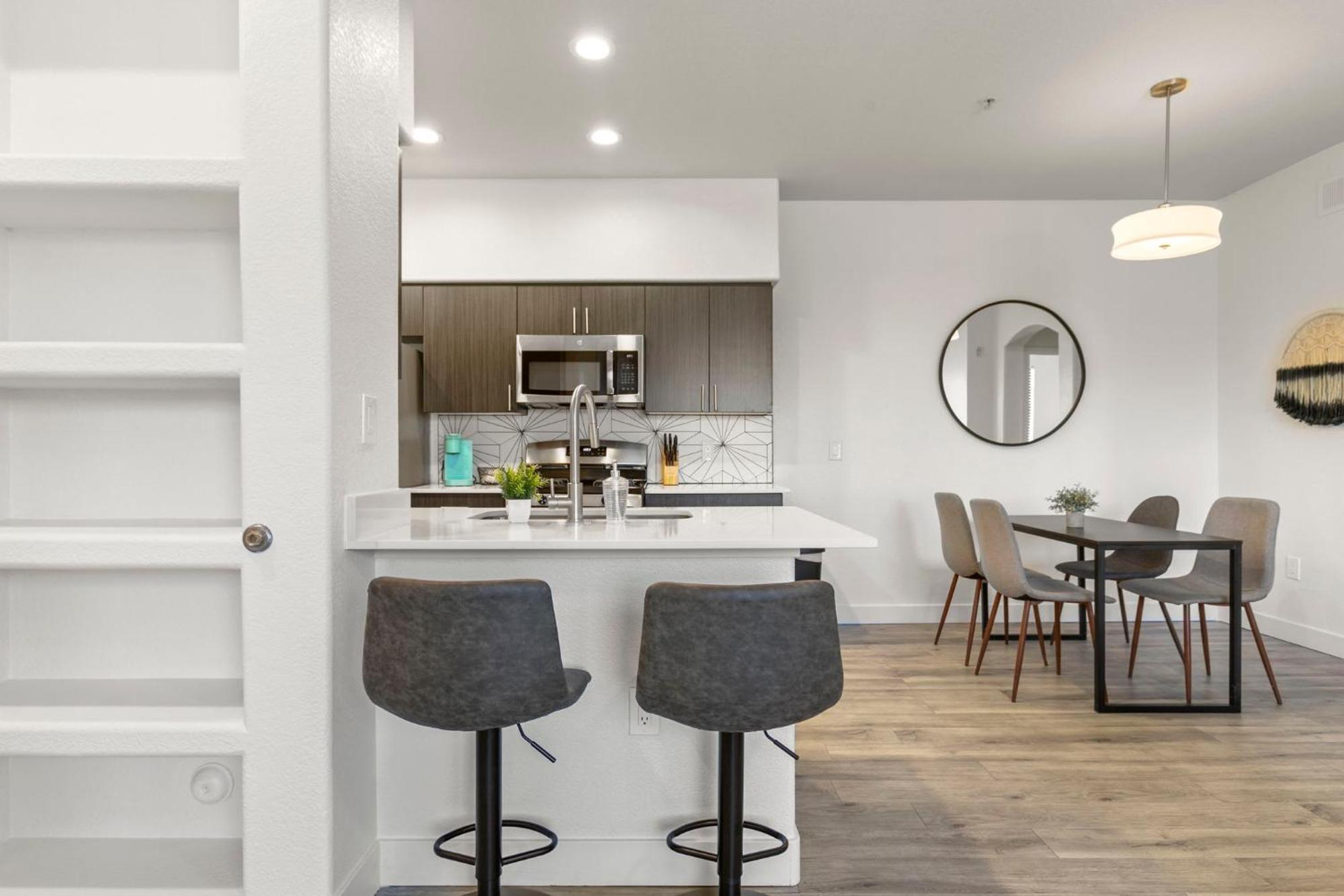 Cozysuites Glendale By The Stadium W Pool! 11 エクステリア 写真